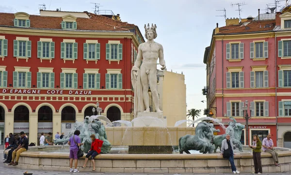 Nice France Juin 2013 Fontaine Entourée Personnes Sur Place Nice — Photo