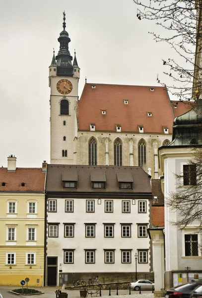 奥地利 K雷斯一片德多诺 2015年3月21日 Km大拇指 Der Donau 街道上的五颜六色的老建筑 — 图库照片