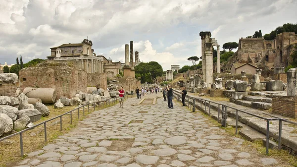 Řím Června Roman Forum Pohybovými Lidí — Stock fotografie