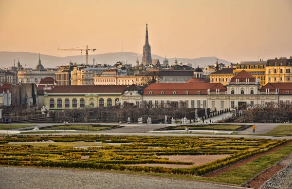 奥地利维也纳 2015年3月19日 日落时美丽的维也纳的城市景观 图库图片