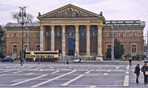 Budapest Hungría Marzo 2015 Fachada Del Museo Húngaro Bellas Artes — Foto de Stock