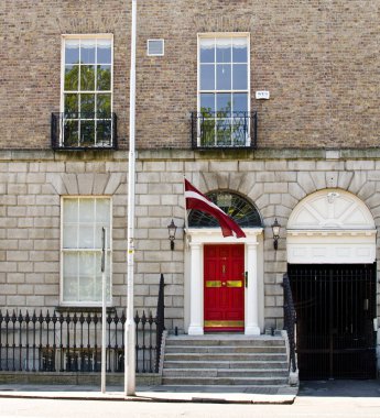 Dublin, İrlanda - 25 Mayıs: Letonya Büyükelçiliği 25 Mayıs 2013 tarihinde Dublin, İrlanda.