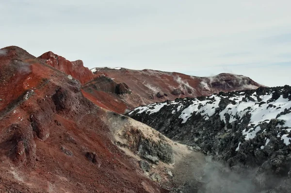 Stollingsgesteente Gevormd Surrealistisch Martiaanse Landschap Aan Bovenkant Van Avachinskaya Sopka — Stockfoto