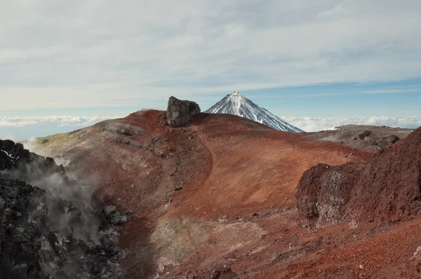 Вершине Авачинской Сопки Магматическая Скала Сформировала Сюрреалистический Марсианский Пейзаж Вулканический — стоковое фото