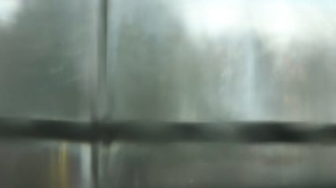 Londra Kanada, 29 Mart 2019: Otomatik carwash gidecek bir araba cam. Editoryal görüntüleri