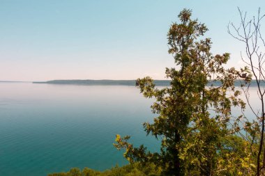 Bruce Yarımadası 'ndaki Rocky Plajı Ontario Kanada Ulusal Parkı. yüksek kaliteli fotoğraf