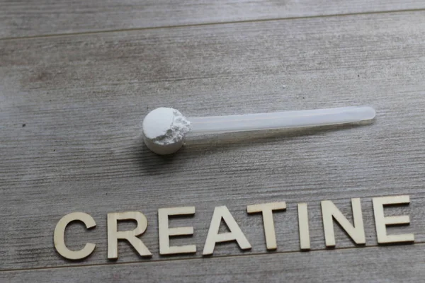 Creatine temalı resimlerde kopya alanı için çok yer var. spor, egzersiz ve spor teması