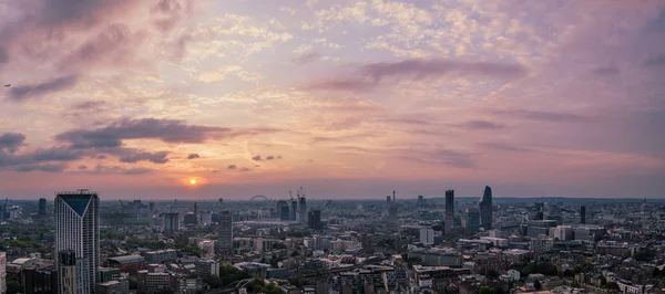 Sur Londres Aerial Sunset Cityscape Fotos de stock