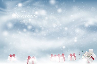 Kar yağışı ve ladin orman silueti ile kış manzarası