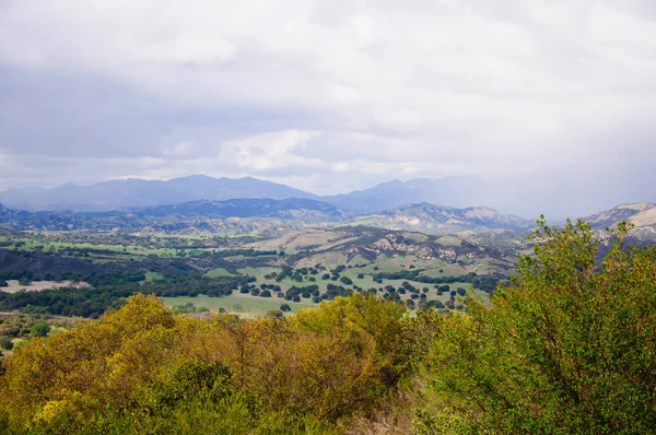 カリフォルニアの中世の村にある古い家 — ストック写真