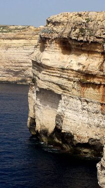 Sarp uçurum Akdeniz, Gozo Adası, Malta üzerinde
