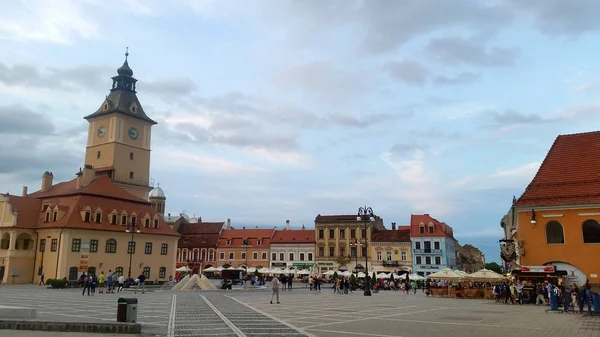 Brasov Rumania Juli 2017 Lapangan Tua Dengan Menara Jam Transilvania — Stok Foto