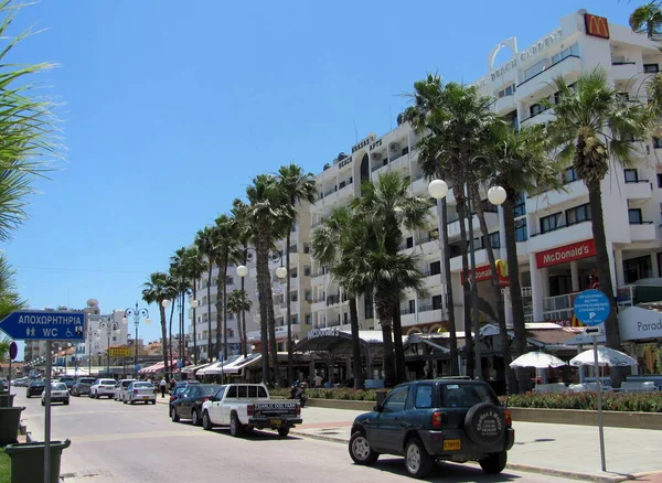 Finikoudes panorama promenade, Larnaca, Cyprus — Stock Photo, Image