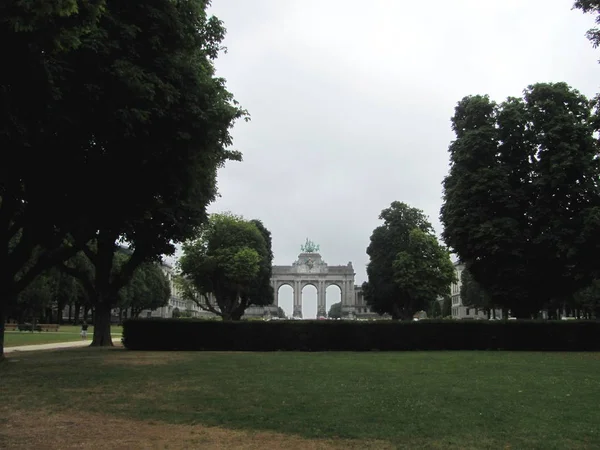 L'Arc de Triomphe au Cinquantenaire Parc à Bruxelles, Belgique — Photo