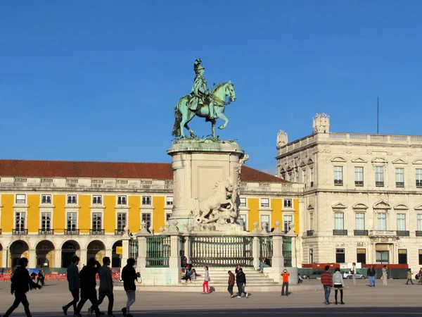 The Praca do Comercio (Commerce Square) with Statue of King Jose I — Stock Photo, Image