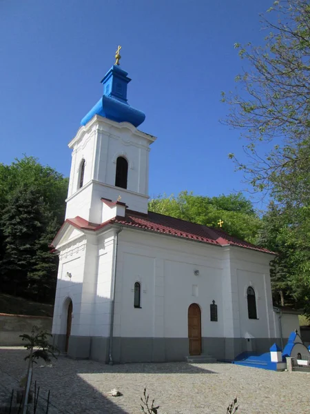 Mosteiro de Fruskogorski Sveta Petka, Berkasovo, Sérvia — Fotografia de Stock