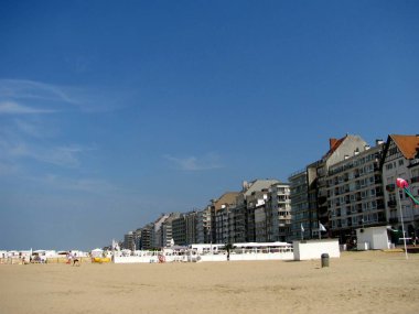 Batı Flanders Belçika ilinde sahil beldesi Knokke-Heist Kuzey Denizi boyunca yer almaktadır