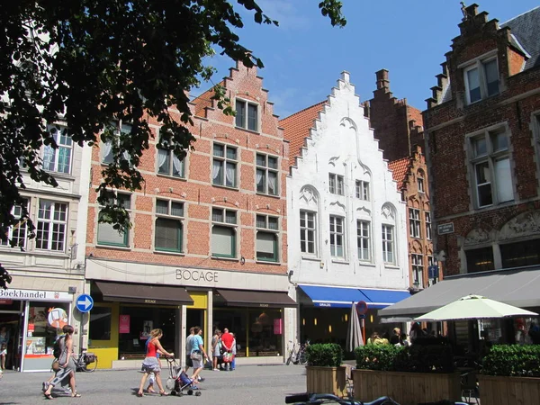 Vackra medeltida landmärke i staden Brygge, Belgien — Stockfoto