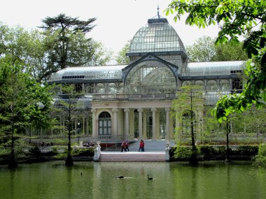 Buen Retiro Parkı, Madrid 'in en büyük parklarından biri, İspanya.