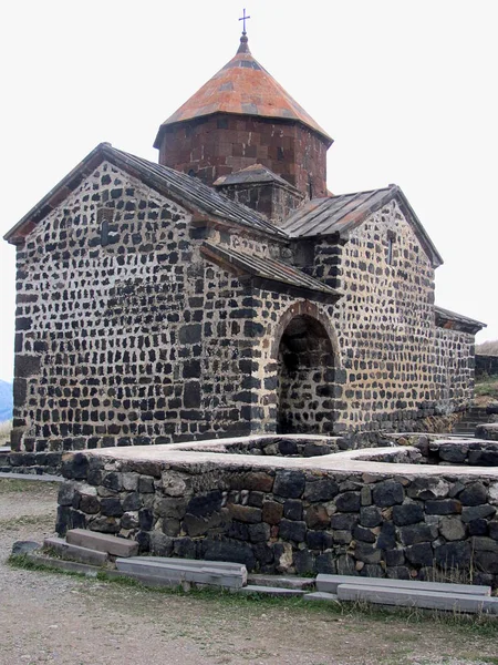 Монастырь Севанаванк, Севан, Армения — стоковое фото