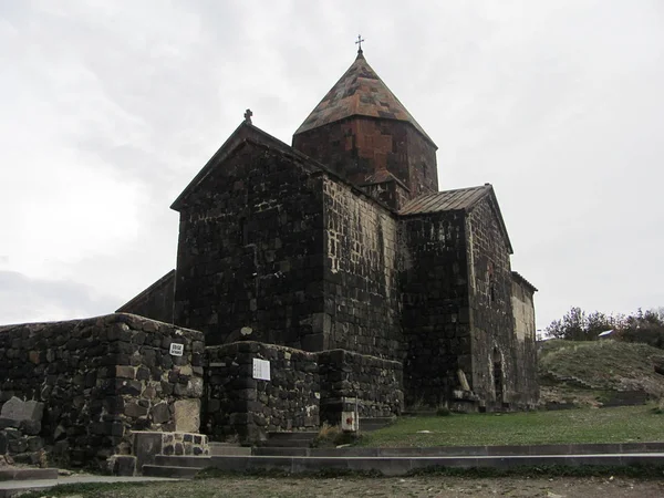 Το αρχαίο μοναστήρι Sevanavank, Sevan, Αρμενία — Φωτογραφία Αρχείου