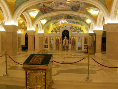 Belgrad, Sırbistan - 28 Temmuz 2018: Belgrad, Sırbistan 'daki Ortodoks Aziz Sava kilisesinin yeraltı mahzeni