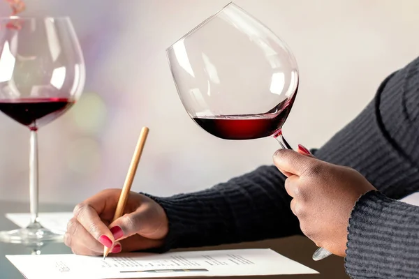 Close Detail Female African Hands Holding Glass Red Wine Academy — Stock Photo, Image
