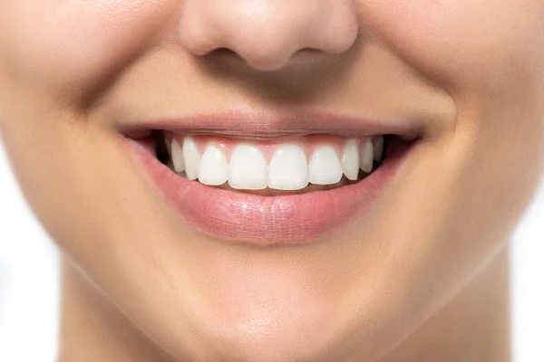 Extremo Primer Plano Encantadora Sonrisa Femenina Mujer Joven Mostrando Dientes — Foto de Stock