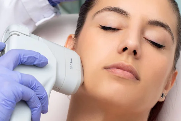 Top View Woman Having Cosmetic Facial High Intensity Focal Ultrasound — Stock Photo, Image