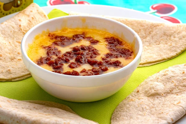 Macro Close Melted Cheese Bowl Dip Spicy Corn Tortillas — Stock Photo, Image