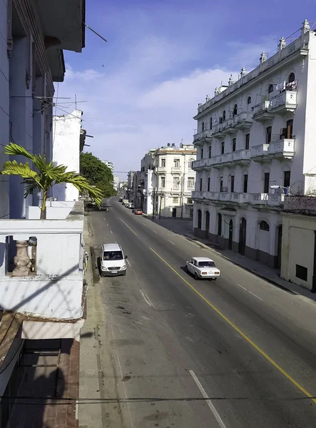 Calle Habana Con Edificios Residenciales Antiguos Habana Cuba 2018 — Foto de Stock