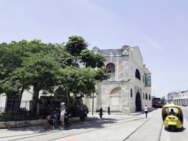 Calle Habana Con Edificios Residenciales Antiguos Habana Cuba 2018 — Foto de Stock