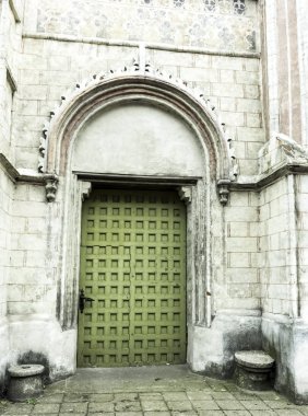 Vintage yan girişe içinde kilise St James Havari Torun, Polonya üzerinde 25 Ağustos 2018