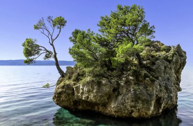 Kamen Brela - ünlü ada Brela, Makarska Riviera, Dalmaçya, Hırvatistan