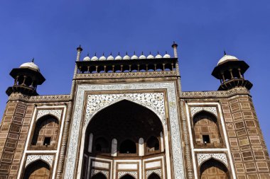 Ana kapı - kapı yolu için Taj Mahal Agra, Uttar Pradesh, Hindistan ile 1 Aralık 2018