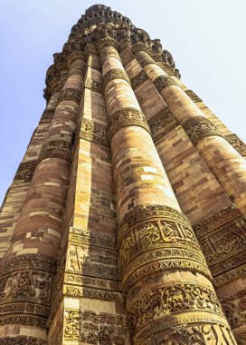 Qutb Minar tower adlı Qutub Minar karmaşık Yeni Delhi, Hindistan üzerinde 25 Kasım 2018