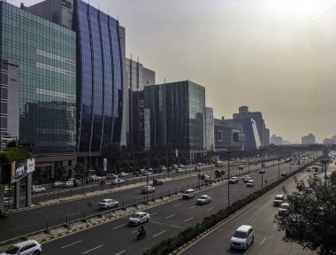 Gurgaon / Gurugram, Yeni Delhi, Hindistan - 13 Aralık 2018: Cyber City (Cyberhub Mimarlık)