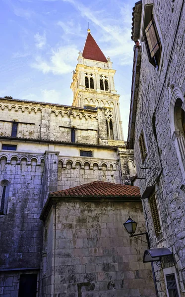 2016年10月29日 クロアチアの歴史的都市トロイールにある聖ローレンス大聖堂 — ストック写真