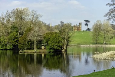 Panoramik Octagon gölde Stowe, Buckinghamshire, İngiltere 