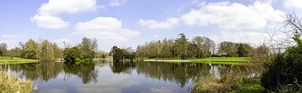 Vista Panorâmica Lago Octagon Stowe Buckinghamshire Reino Unido — Fotografia de Stock