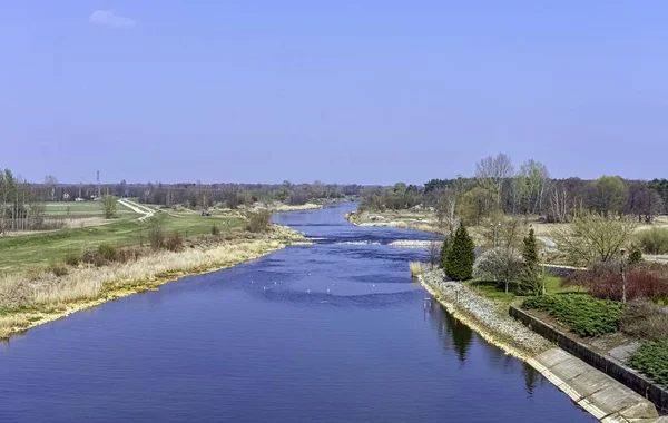 ポーランド Lyszkowice のワルタ川のパノラマビュー — ストック写真