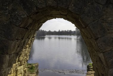 Stowe, Buckinghamshire, Birleşik Krallık 'da Eleven Acre Lake görünümü