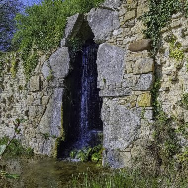 11 Akre Gölü ile Üst Bakır Altının Arasında ÇağlaName
