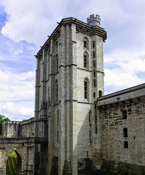 Chateau de Vincennes-Vincennes kasabasında büyük 14 ve 17th century Fransız Kraliyet Kalesi, Val-de-Marne, Fransa 26 Mayıs 2019