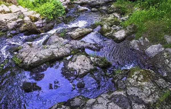 拉佩蒂级联 坎斯和加农河的小瀑布 勒诺夫堡 诺曼底 — 图库照片