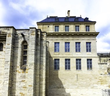Chateau de Vincennes-Vincennes kasabasında büyük 14 ve 17th century Fransız Kraliyet Kalesi, Val-de-Marne, Fransa 26 Mayıs 2019