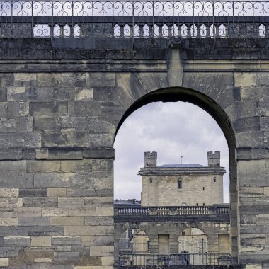Chateau de Vincennes-Vincennes kasabasında büyük 14 ve 17th century Fransız Kraliyet Kalesi, Val-de-Marne, Fransa 26 Mayıs 2019