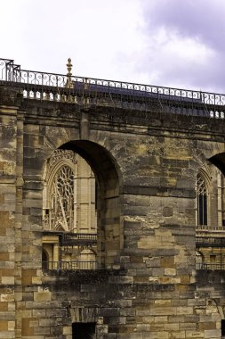 Chateau de Vincennes-Vincennes kasabasında büyük 14 ve 17th century Fransız Kraliyet Kalesi, Val-de-Marne, Fransa 26 Mayıs 2019