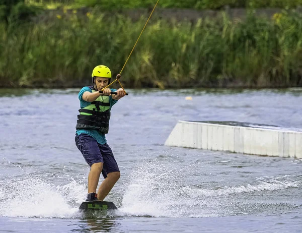 Réveil Des Adolescents Sur Lac Brwinow Masovia Pologne — Photo