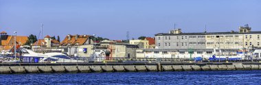 27 Ağustos 2019 tarihinde Hel, Pomerania, Polonya Limanı'na giriş